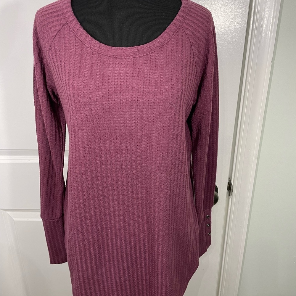 Chaser Ribbed Knit Top Size Medium CB-90